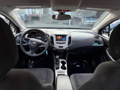 2017 Chevrolet Cruze LS Auto