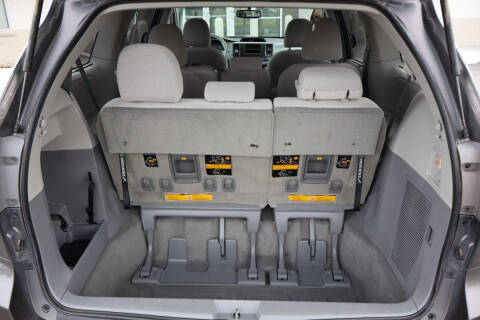 2012 Toyota Sienna