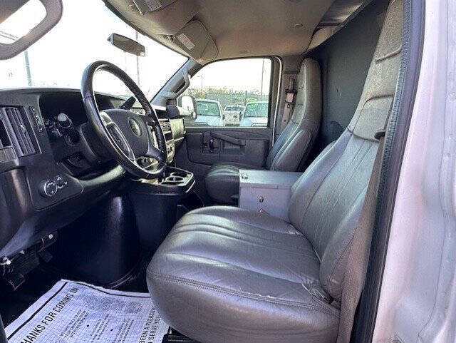 2017 Chevrolet Express 2500