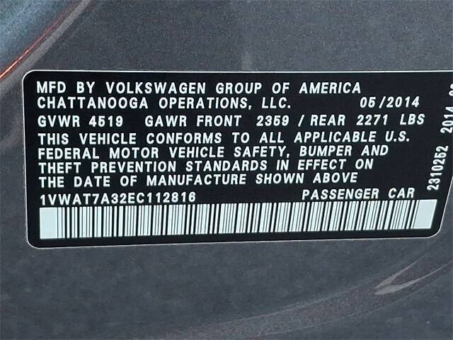 2014 Volkswagen Passat 1.8T S PZEV