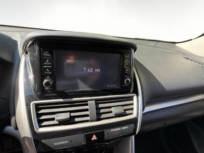 2019 Mitsubishi Eclipse Cross ES