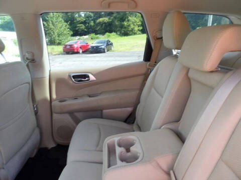 2017 Nissan Pathfinder S