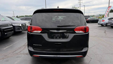 2018 Chrysler Pacifica Touring L