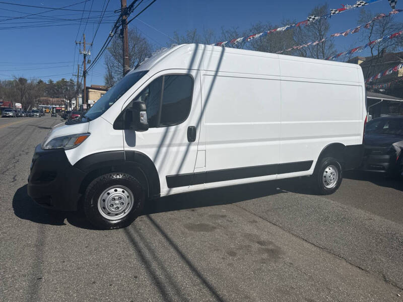 Used 2023 RAM ProMaster Cargo Van Base with VIN 3C6LRVDG9PE513294 for sale in Paterson, NJ