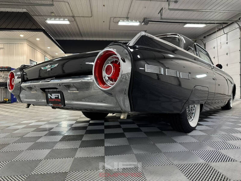 1962 Ford Thunderbird