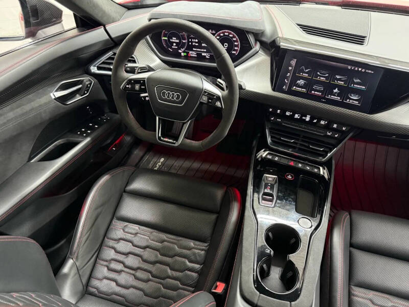 2022 Audi RS e-tron GT quattro