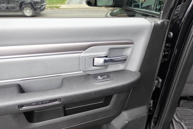 2023 RAM 1500 Classic SLT