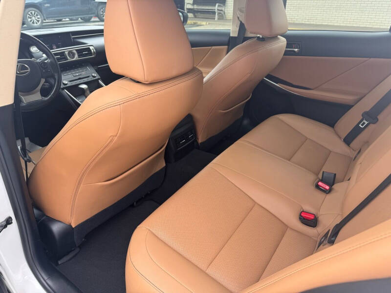 2016 Lexus IS 300