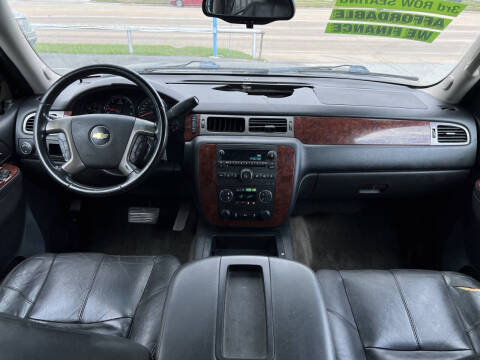 2012 Chevrolet Suburban LT
