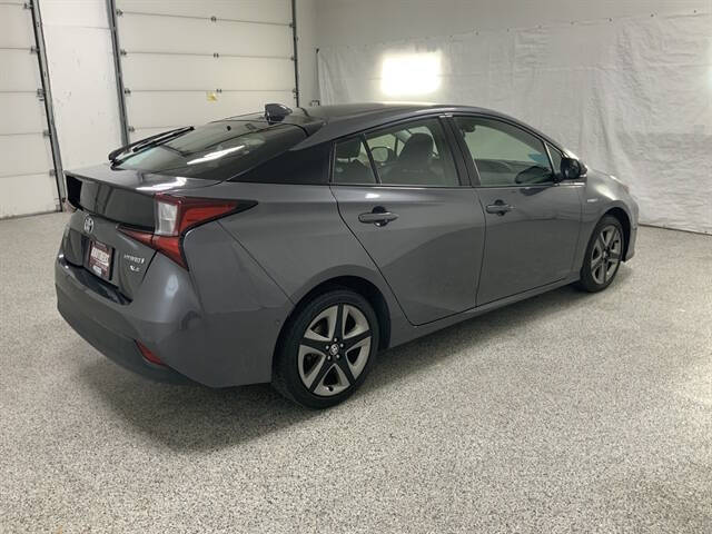2022 Toyota Prius LE