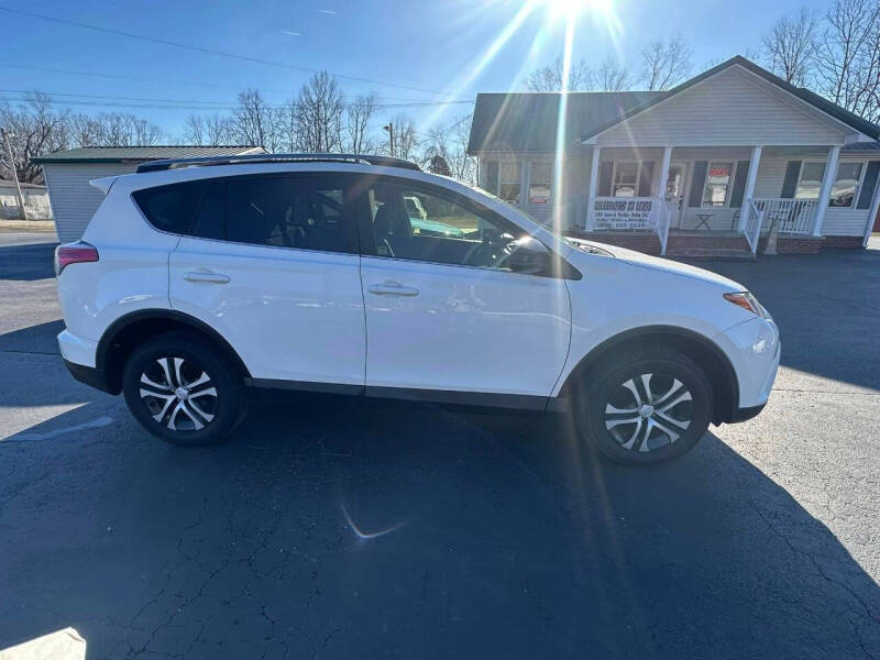 2018 Toyota RAV4 for sale at CRS Auto & Trailer Sales Inc in Clay City KY