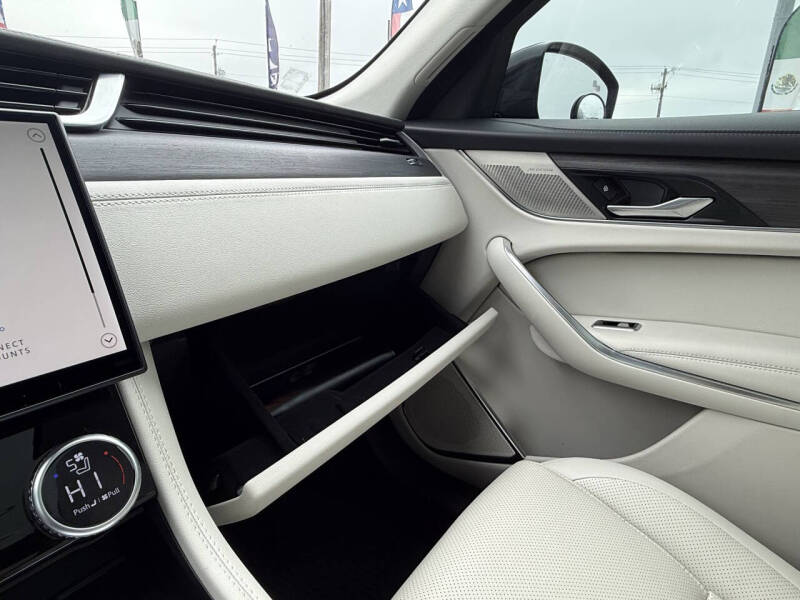 2022 Jaguar F-PACE P250 S