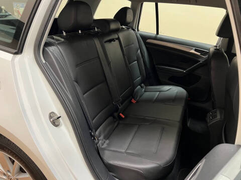 2015 Volkswagen Golf SportWagen