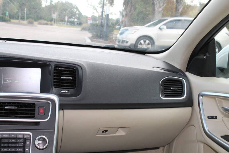 2015 Volvo S60 T5 Drive-E Premier