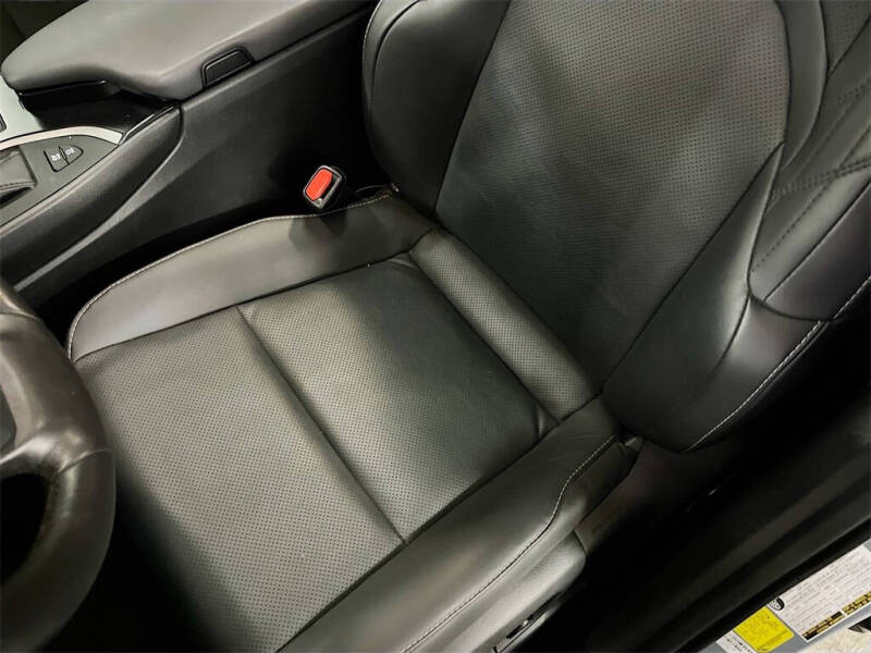 2024 Lexus UX 250h F SPORT Design