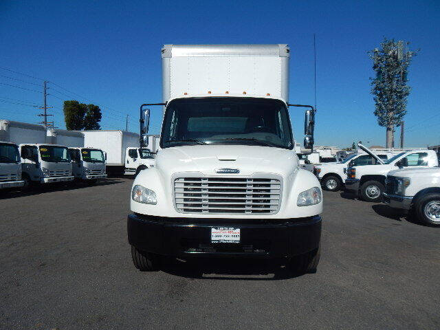 2016 Freightliner M2 106
