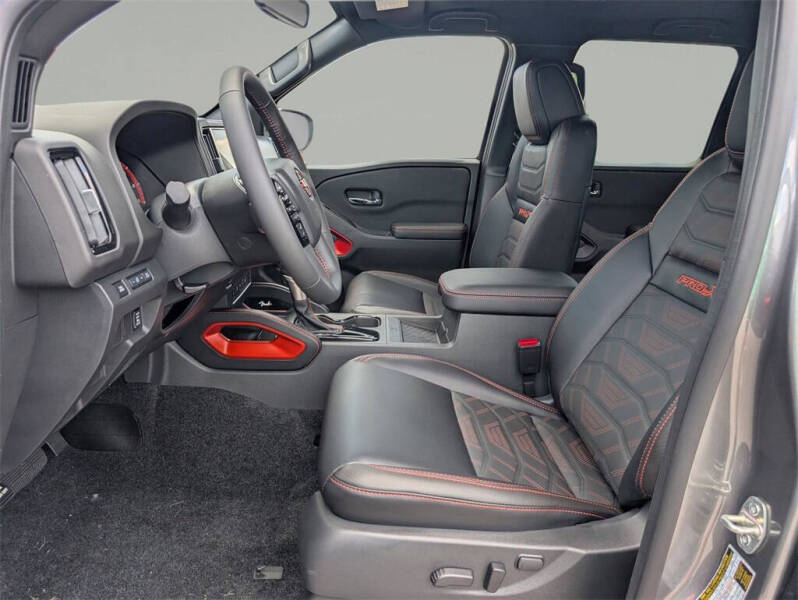 2025 Nissan Frontier PRO-X