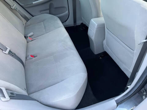 2012 Toyota Corolla LE