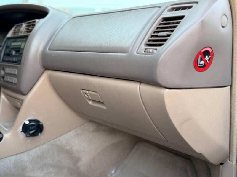 1996 Toyota Avalon XLS