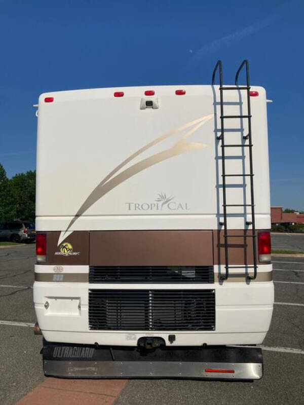 2007 Freightliner XCS Chassis