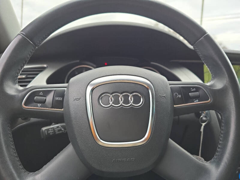 2011 Audi A4 2.0T quattro Avant Prestige