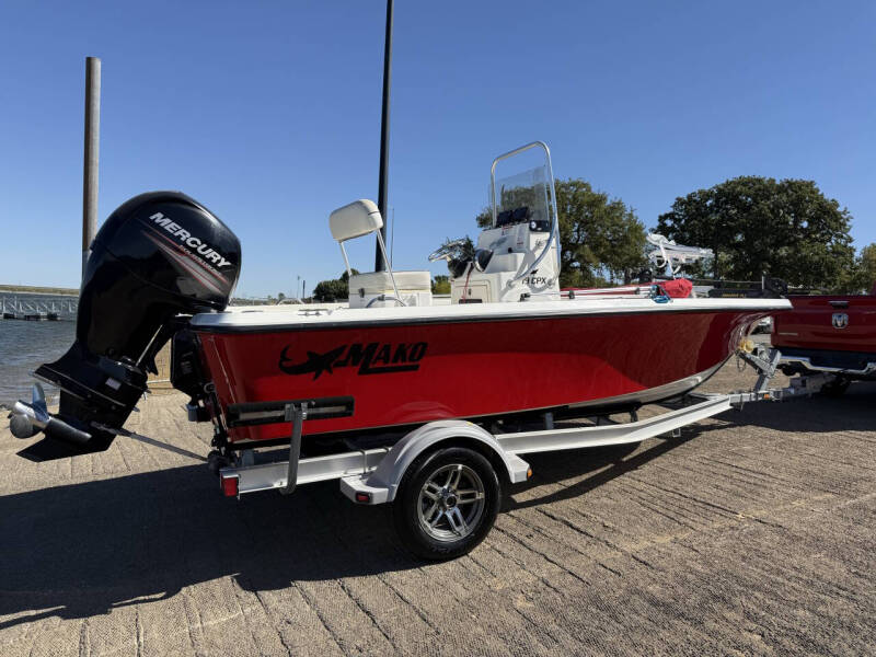 2015 Mako 19 CPX
