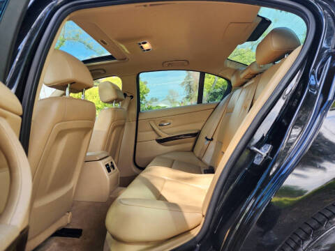 2011 BMW 3 Series 328i