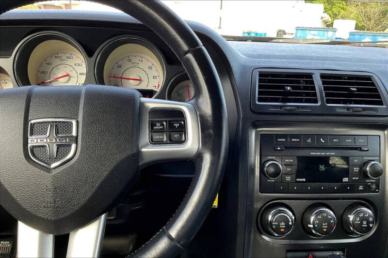 2012 Dodge Challenger SXT