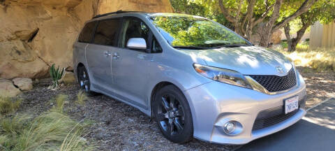 2015 Toyota Sienna SE Premium 8-Passenger