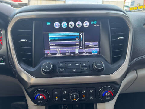 2017 GMC Acadia Denali