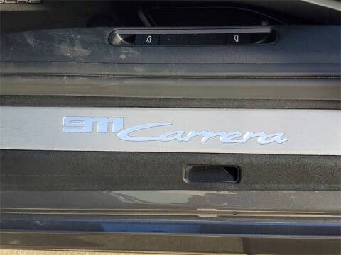 2021 Porsche 911 Carrera