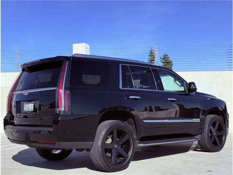 2017 Cadillac Escalade Luxury