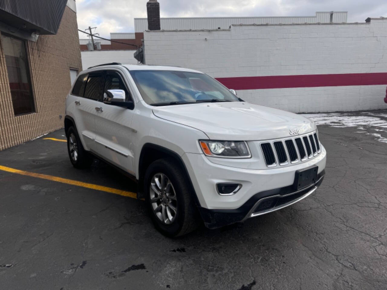 2016 Jeep Grand Cherokee for sale at Dynasty Auto Sales in Eastpointe, MI