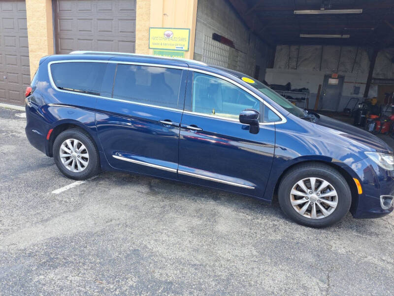 2018 Chrysler Pacifica Touring L Plus