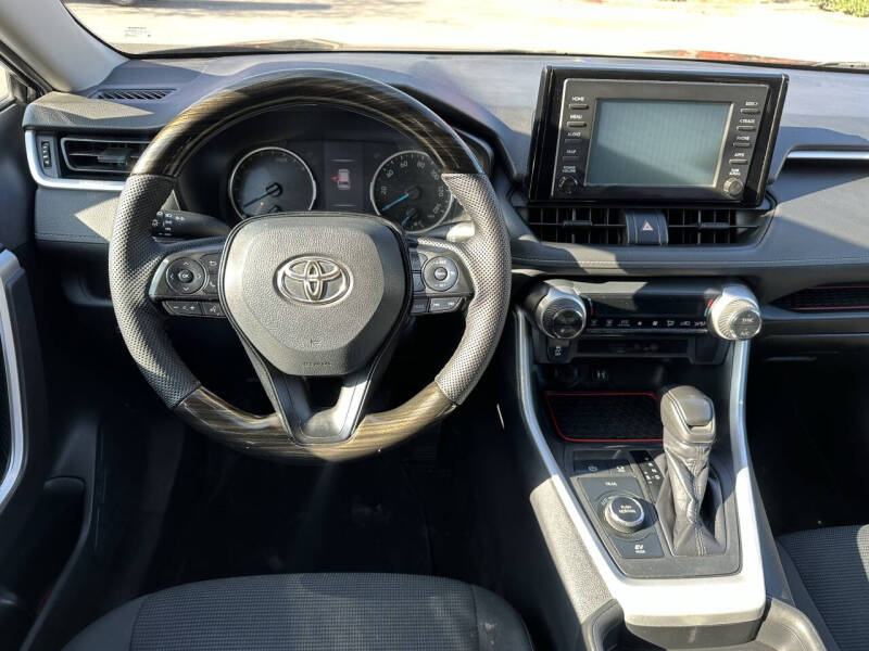 2019 Toyota RAV4 Hybrid LE