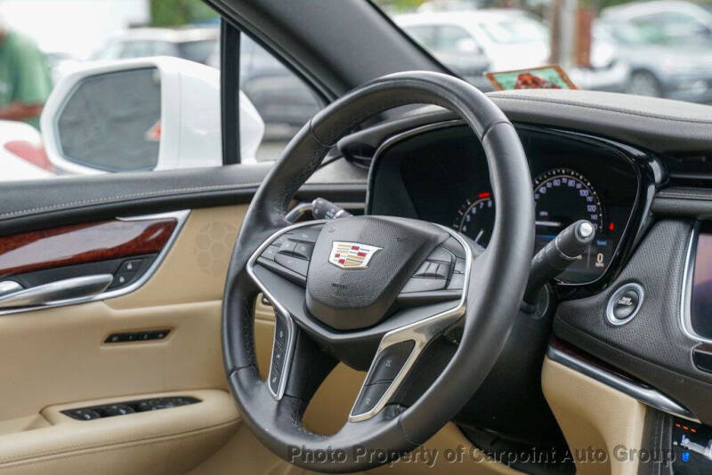 2018 Cadillac XT5 Premium Luxury