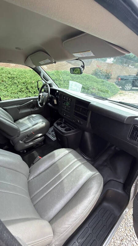 2018 Chevrolet Express 2500