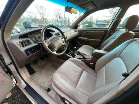 2001 Toyota Camry LE V6