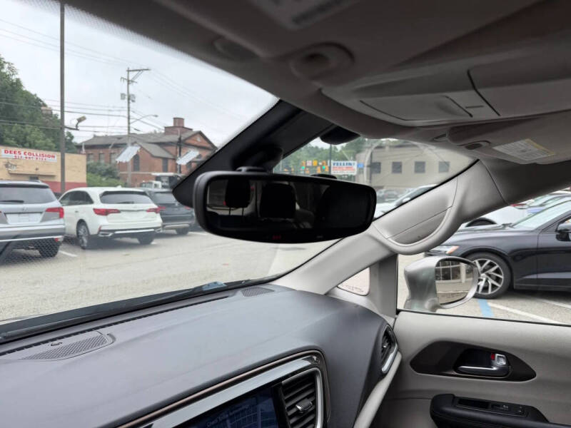 2017 Chrysler Pacifica