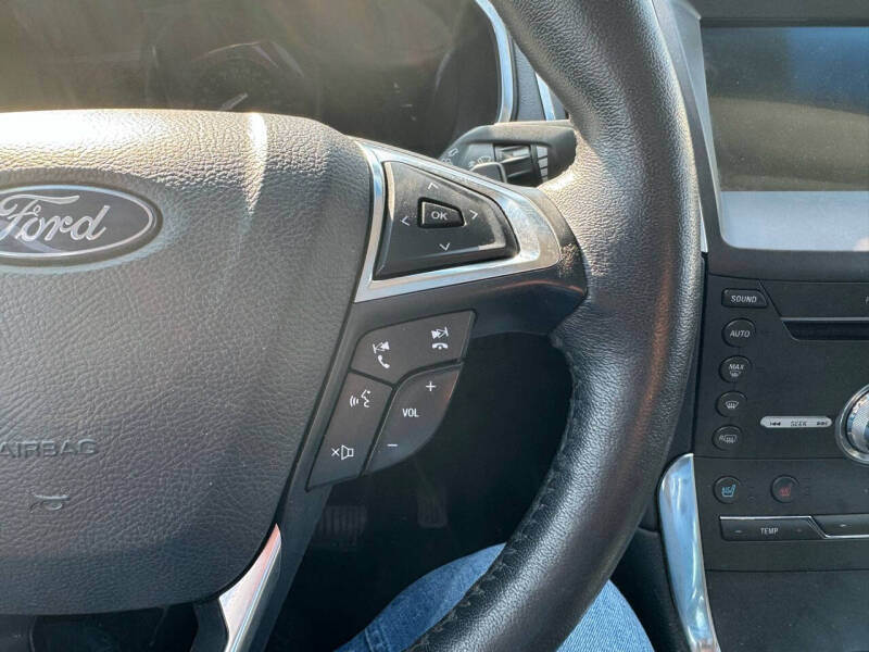 2017 Ford Edge Titanium