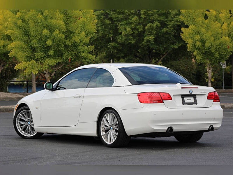 2011 BMW 3 Series 335i