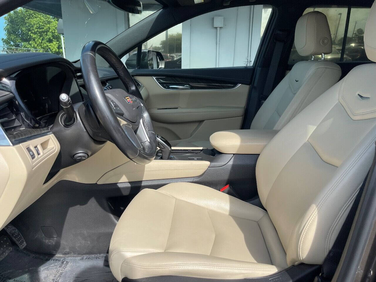 2019 Cadillac XT5  - $23,900