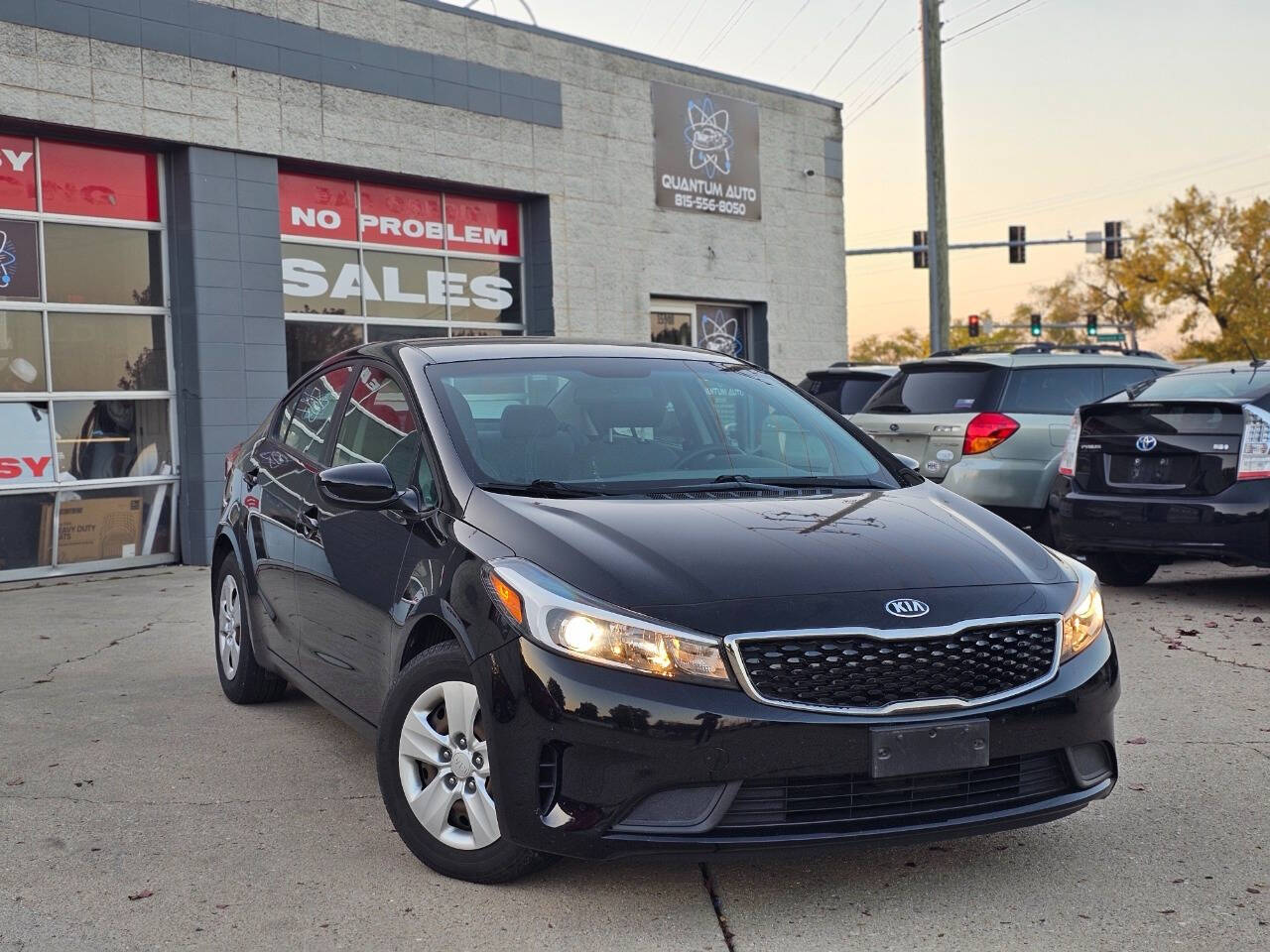 2017 Kia Forte for sale at Quantum Auto Co in Plainfield, IL