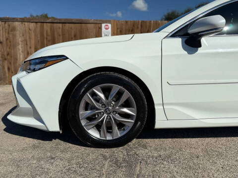 2021 Toyota Avalon XLE