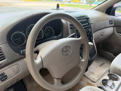 2007 Toyota Sienna CE 7-Passenger