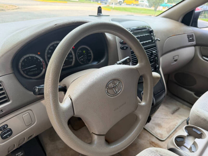 2007 Toyota Sienna CE 7-Passenger