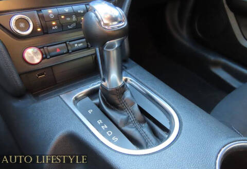 2022 Ford Mustang EcoBoost