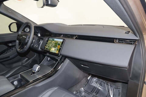 2024 Land Rover Range Rover Evoque P250 Dynamic SE