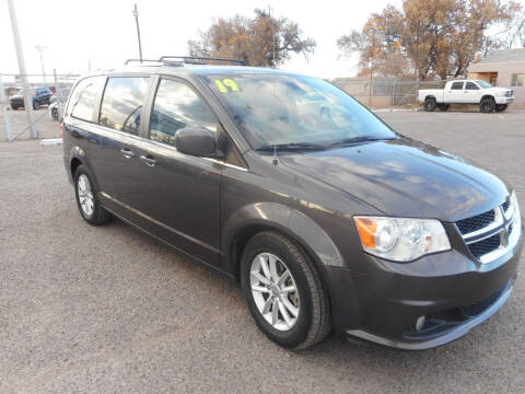 2019 Dodge Grand Caravan for sale at AUGE'S SALES AND SERVICE in Belen NM
