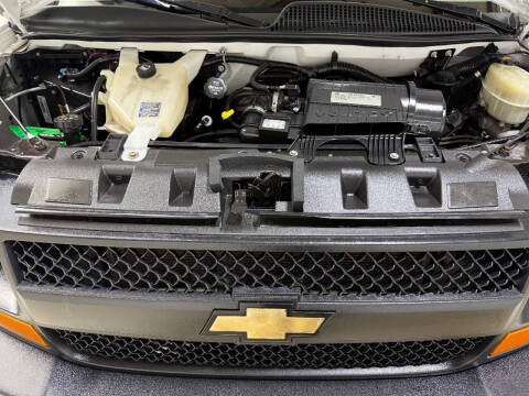 2017 Chevrolet Express 2500